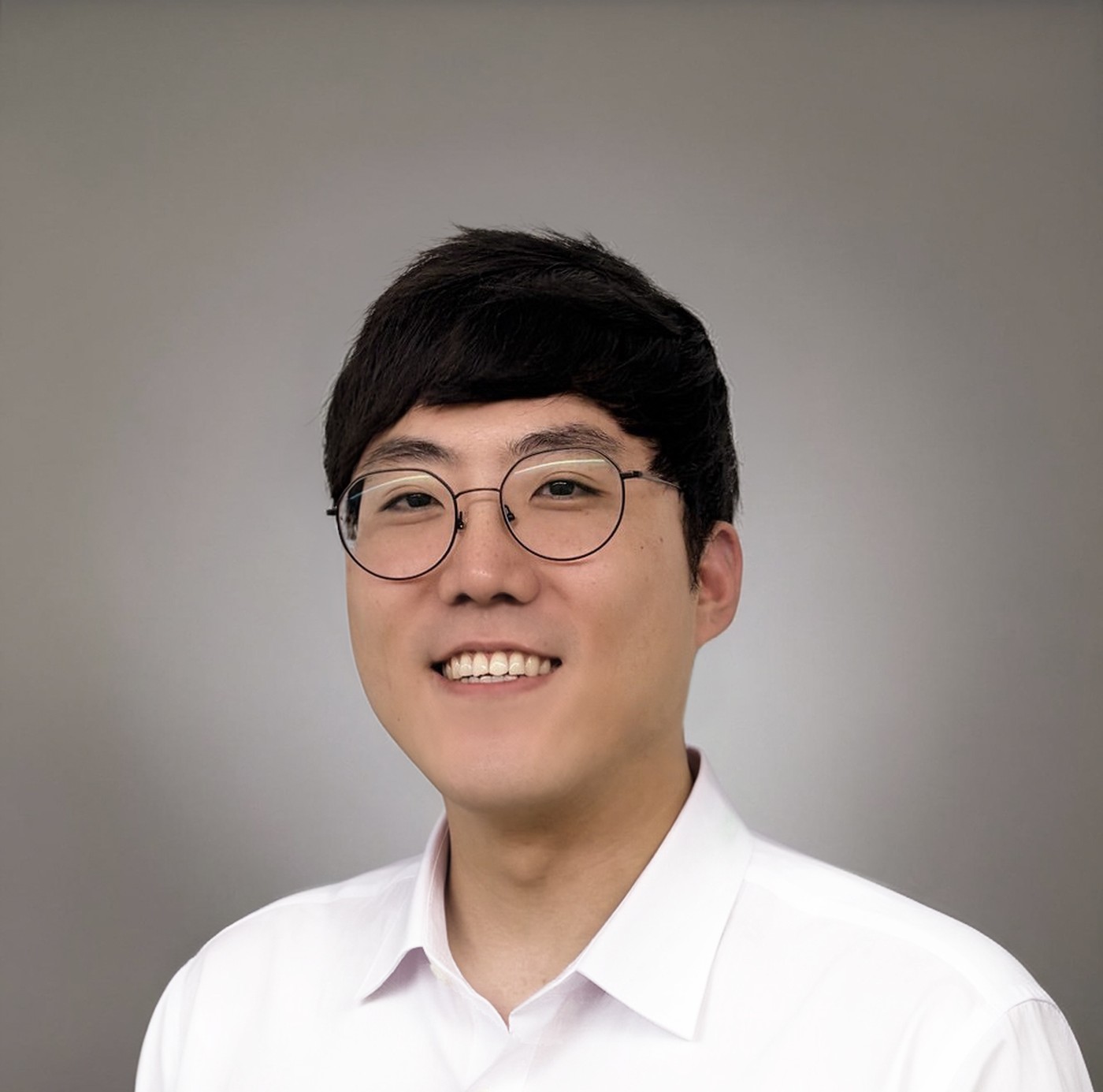John Kim, SPHR — Consultor Sénior de RR.HH. · Fundador